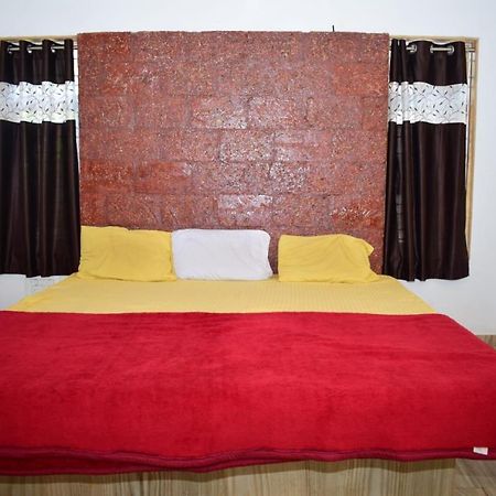 3Bhk Villa ロナバラ エクステリア 写真