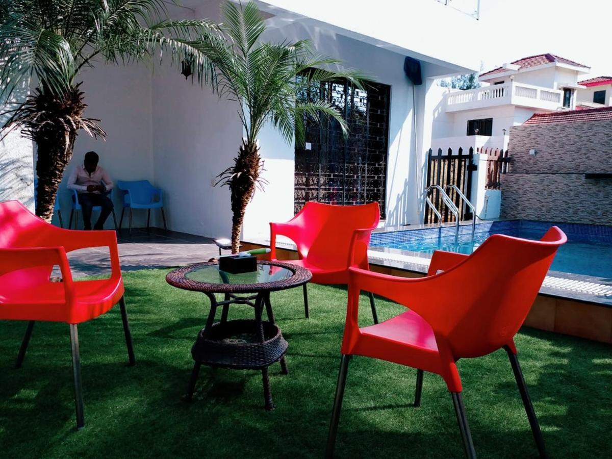 3Bhk Villa ロナバラ エクステリア 写真