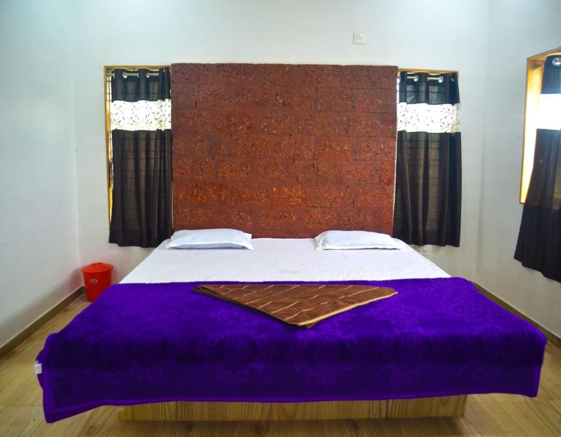 3Bhk Villa ロナバラ エクステリア 写真