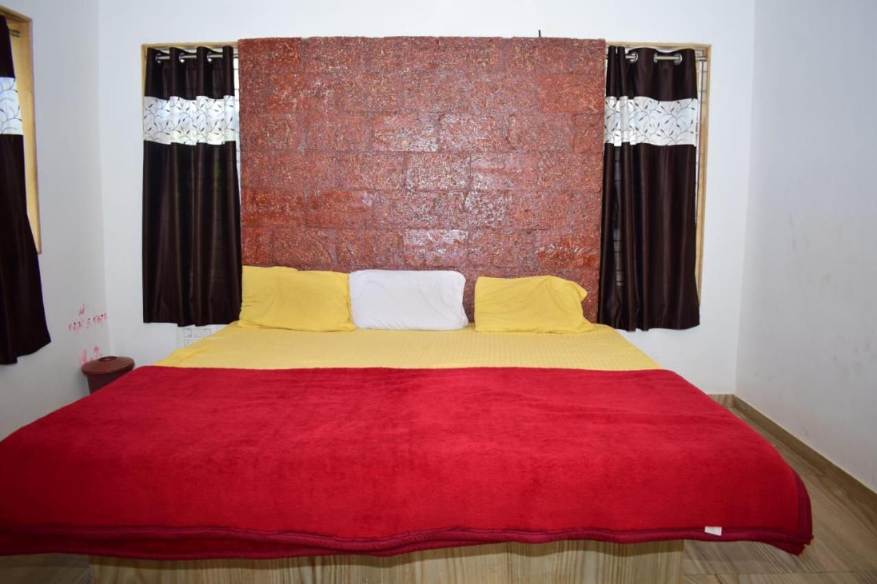 3Bhk Villa ロナバラ エクステリア 写真