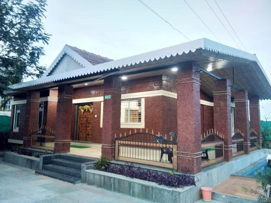 3Bhk Villa ロナバラ エクステリア 写真