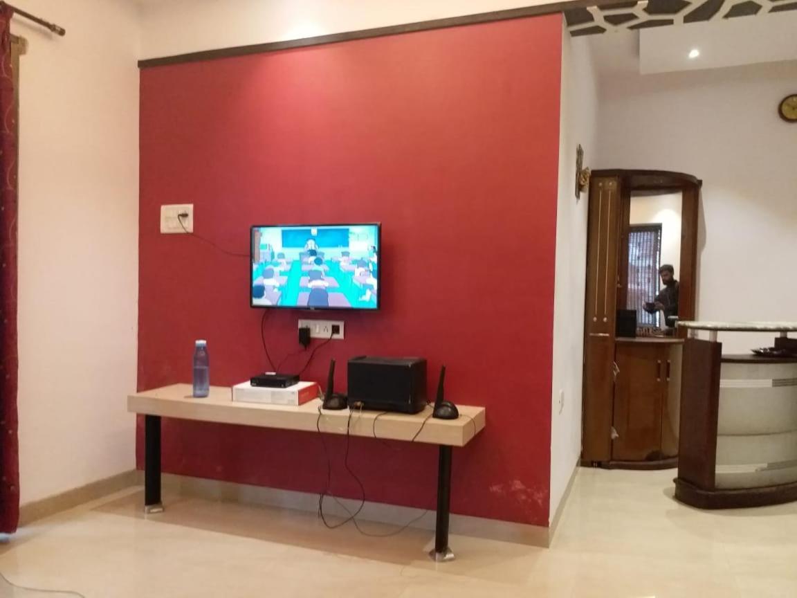 3Bhk Villa ロナバラ エクステリア 写真